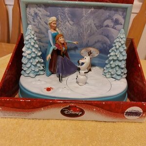 Disney Frozen Tabletop Musical Skating